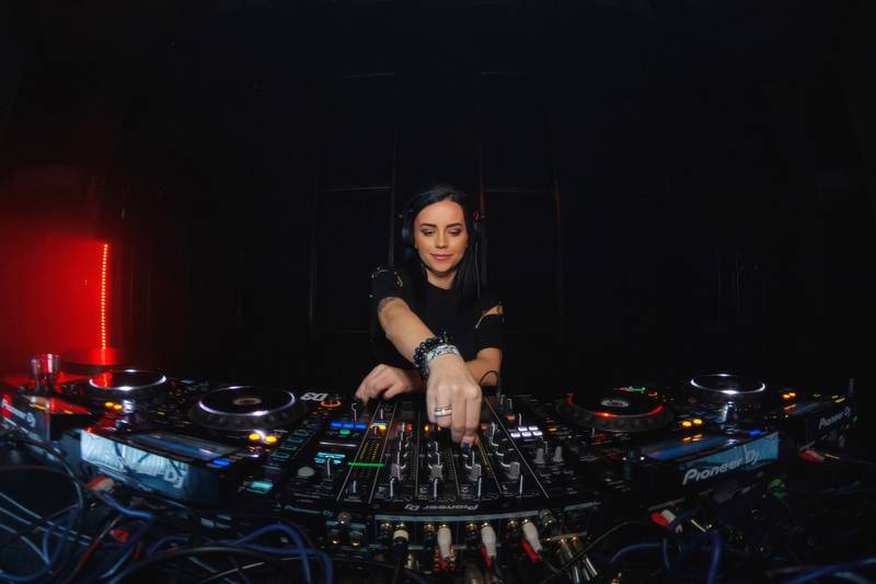 DJ Janika Tenn 3
