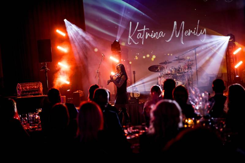 Katrina Merily LED-elektriviiuli show
